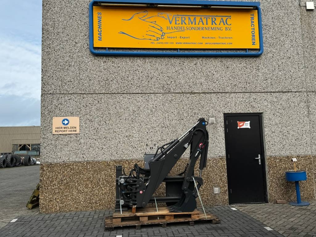 Gehl Skid steer loader – excavator arm – broom – slide - Sopaggregat: bild 2 Gehl Skid steer loader – excavator arm – broom – slide - Sopaggregat: bild 2