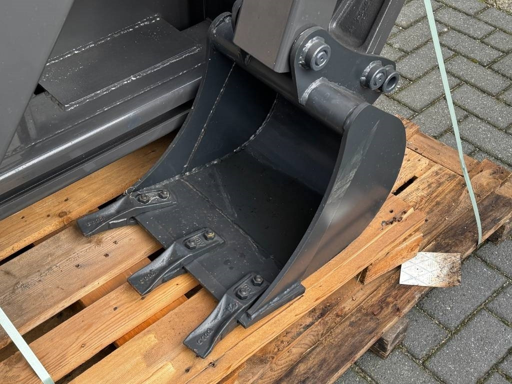 Gehl Skid steer loader – excavator arm – broom – slide - Sopaggregat: bild 5 Gehl Skid steer loader – excavator arm – broom – slide - Sopaggregat: bild 5