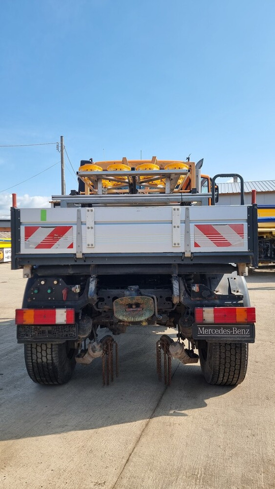 MERCEDES-BENZ Unimog U400 - Kommunaltraktor: bild 3 MERCEDES-BENZ Unimog U400 - Kommunaltraktor: bild 3