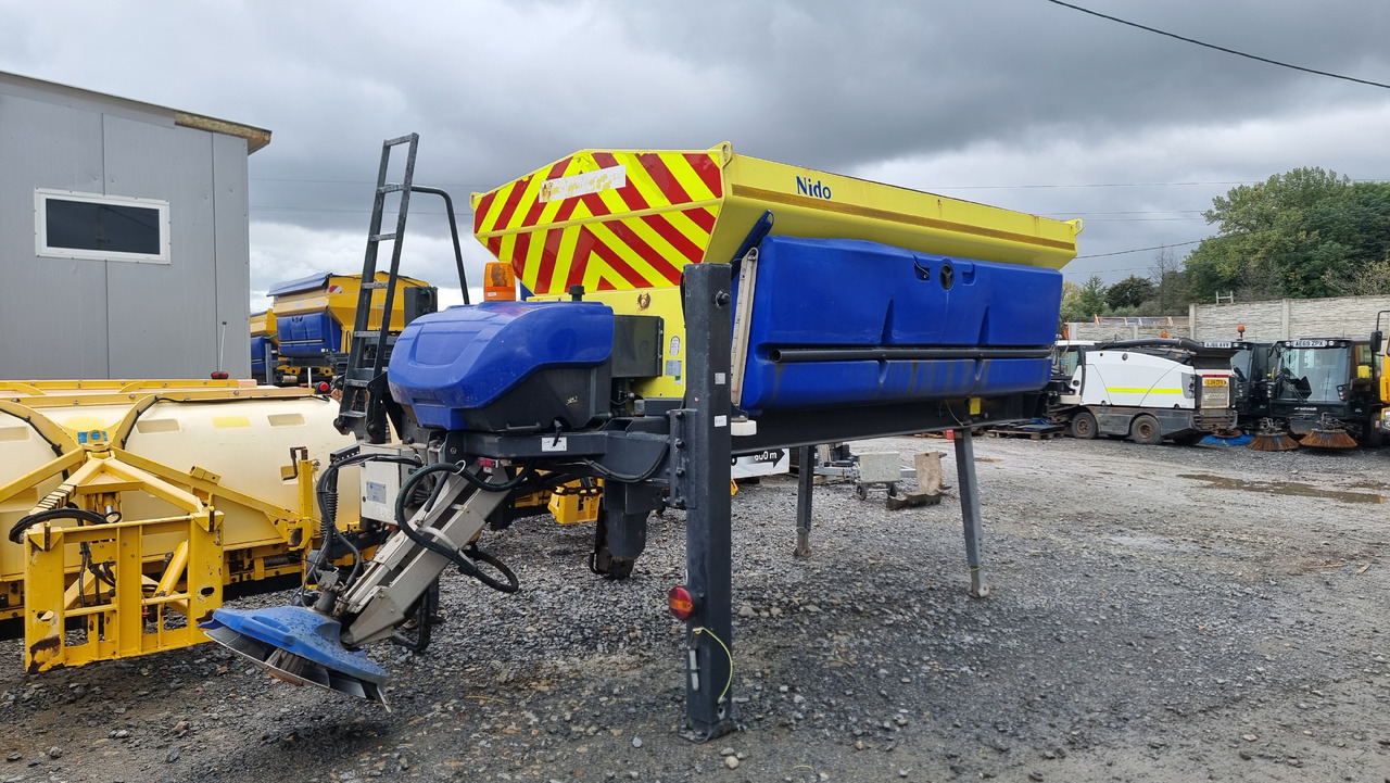 SCHMIDT Stratos Nido B50-36 - Sand-/ Saltspridare för Sand-/ Saltspridare: bild 4 SCHMIDT Stratos Nido B50-36 - Sand-/ Saltspridare för Sand-/ Saltspridare: bild 4