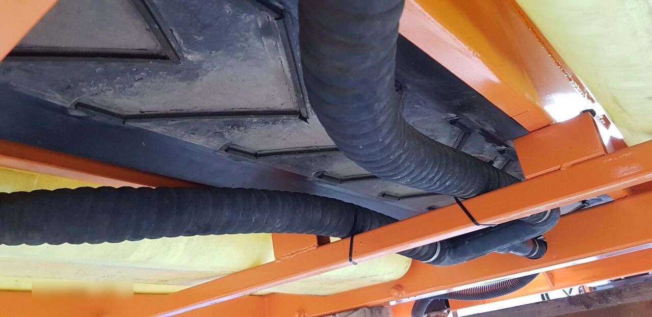 Schmidt KUPPER WEISSER 7m3 - Sand-/ Saltspridare för Utility/ Specialfordon: bild 2 Schmidt KUPPER WEISSER 7m3 - Sand-/ Saltspridare för Utility/ Specialfordon: bild 2