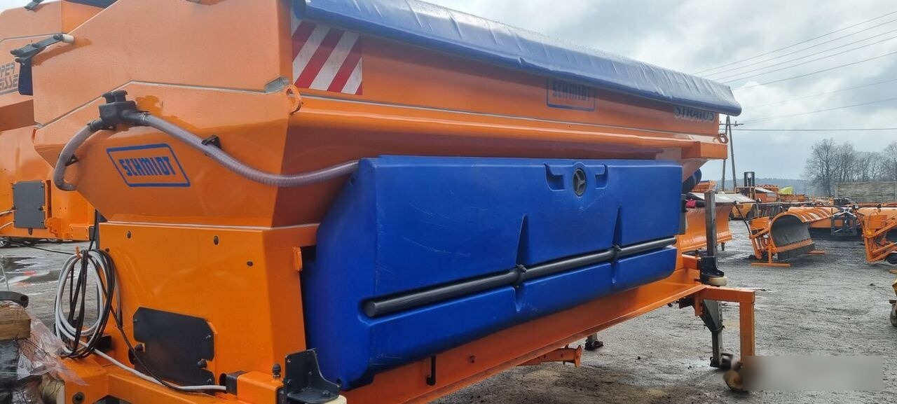 Schmidt odnowiona 2024 - Sand-/ Saltspridare för Utility/ Specialfordon: bild 4 Schmidt odnowiona 2024 - Sand-/ Saltspridare för Utility/ Specialfordon: bild 4