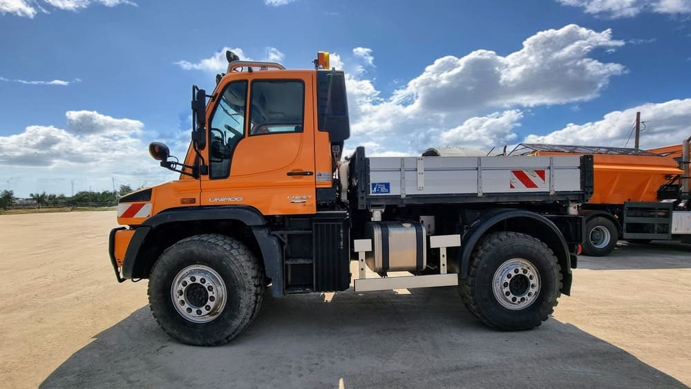 Mercedes-Benz Unimog U527 - Utility/ Specialfordon: bild 4 Mercedes-Benz Unimog U527 - Utility/ Specialfordon: bild 4