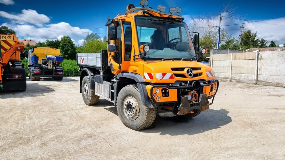 Mercedes-Benz Unimog U527 - Utility/ Specialfordon: bild 1 Mercedes-Benz Unimog U527 - Utility/ Specialfordon: bild 1
