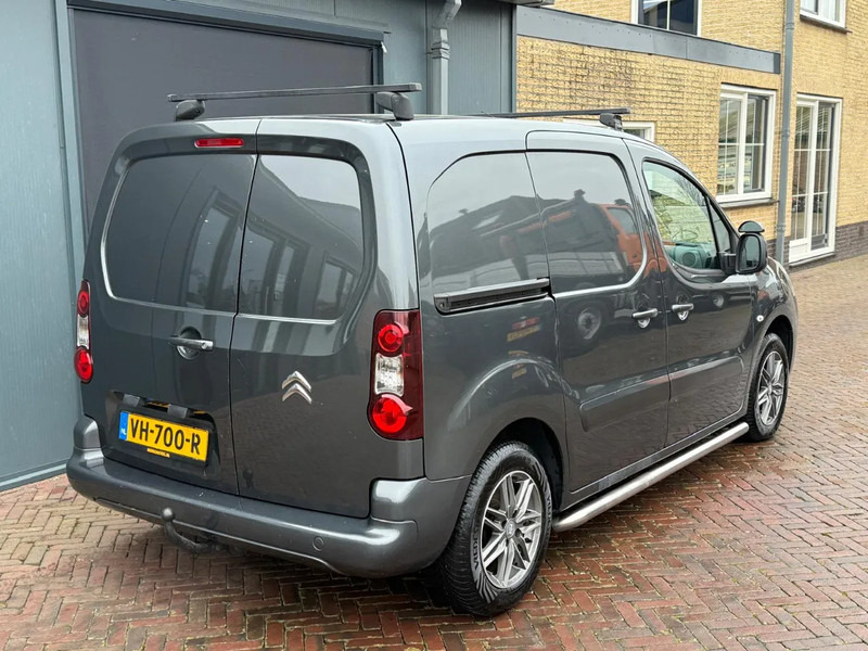 Citroën Berlingo 1.6 HDI 90 pk 3 zits Cruise Lmv Led Sidebars AC Trek haak 1e Eig Origi NL - Små skåpbil: bild 2 Citroën Berlingo 1.6 HDI 90 pk 3 zits Cruise Lmv Led Sidebars AC Trek haak 1e Eig Origi NL - Små skåpbil: bild 2