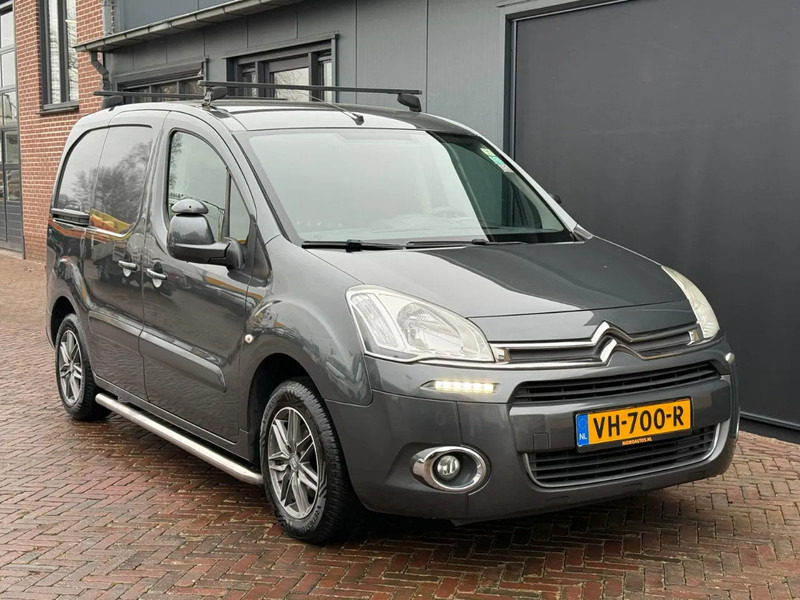 Citroën Berlingo 1.6 HDI 90 pk 3Zits LMV Cruise Control winterbanden - Små skåpbil: bild 1 Citroën Berlingo 1.6 HDI 90 pk 3Zits LMV Cruise Control winterbanden - Små skåpbil: bild 1