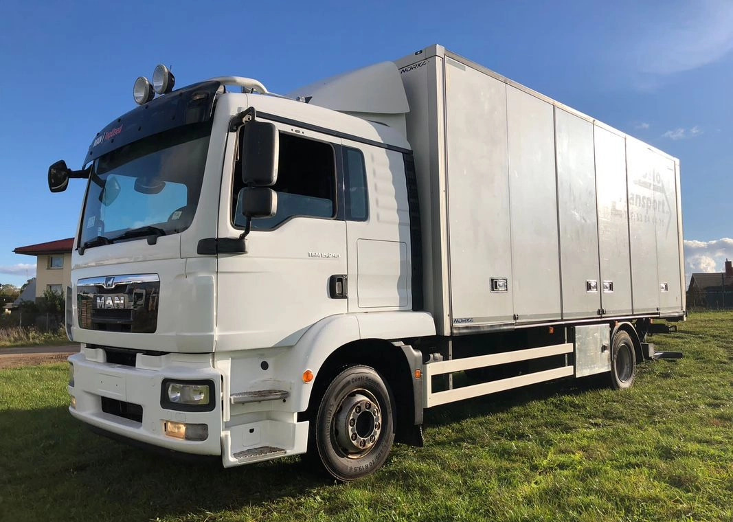 MAN 15.290 Winda Bok otwierany 18 Palet - Isotermiska lastbil: bild 4 MAN 15.290 Winda Bok otwierany 18 Palet - Isotermiska lastbil: bild 4