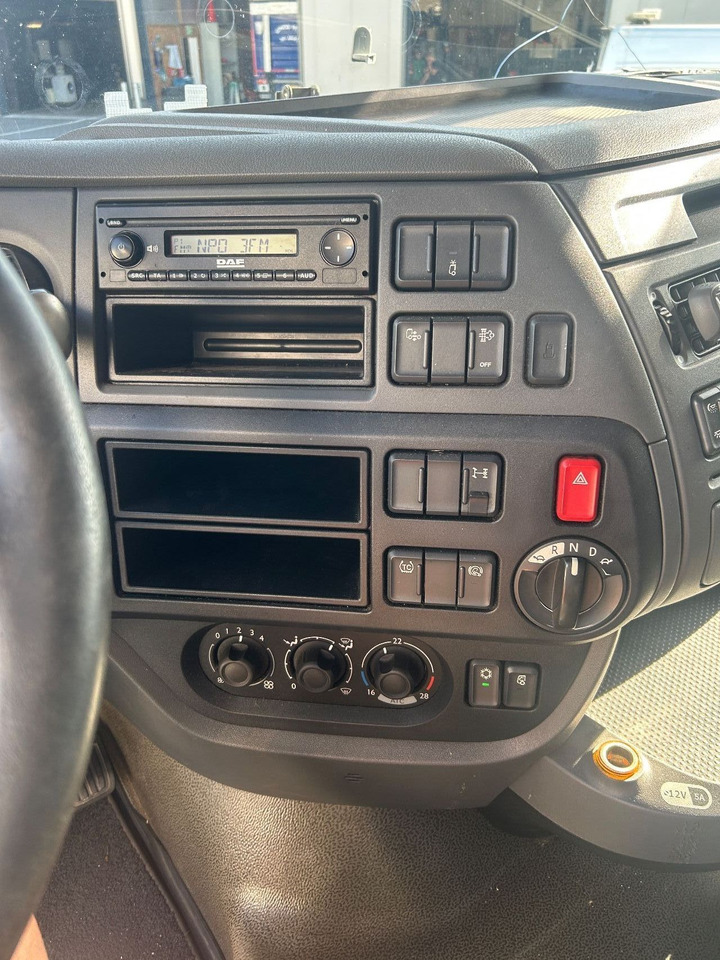 DAF XF 460 XF460 Super Space Cab - Dragbil: bild 4 DAF XF 460 XF460 Super Space Cab - Dragbil: bild 4