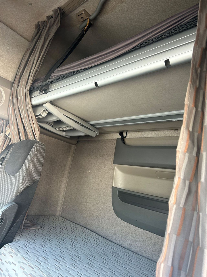 Dragbil DAF XF 460 XF460 Super Space Cab: bild 8