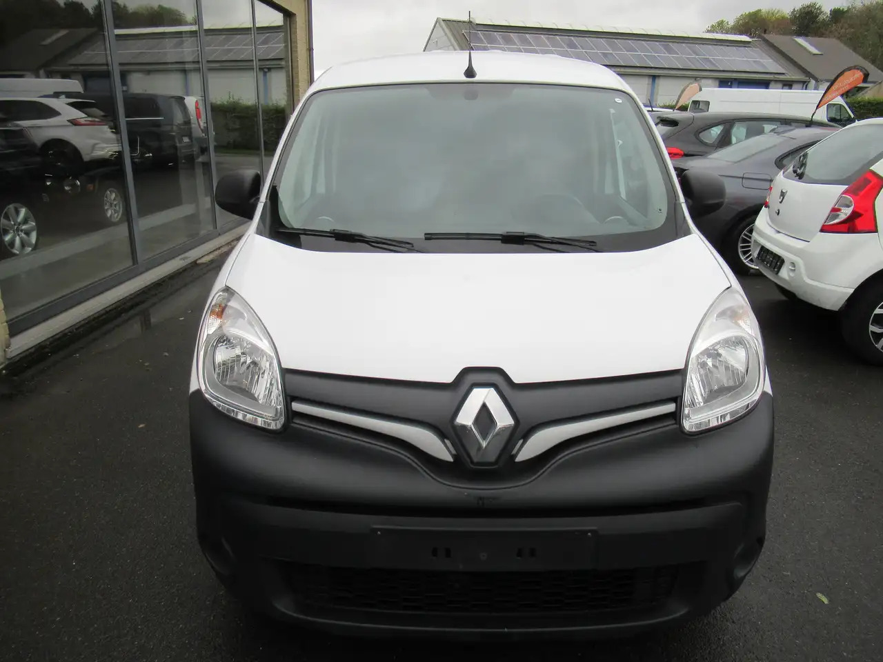 Renault Kangoo 15 DCI GRAND CONFORT CLIM 8250€+TVA/BTW - Små skåpbil: bild 3 Renault Kangoo 15 DCI GRAND CONFORT CLIM 8250€+TVA/BTW - Små skåpbil: bild 3