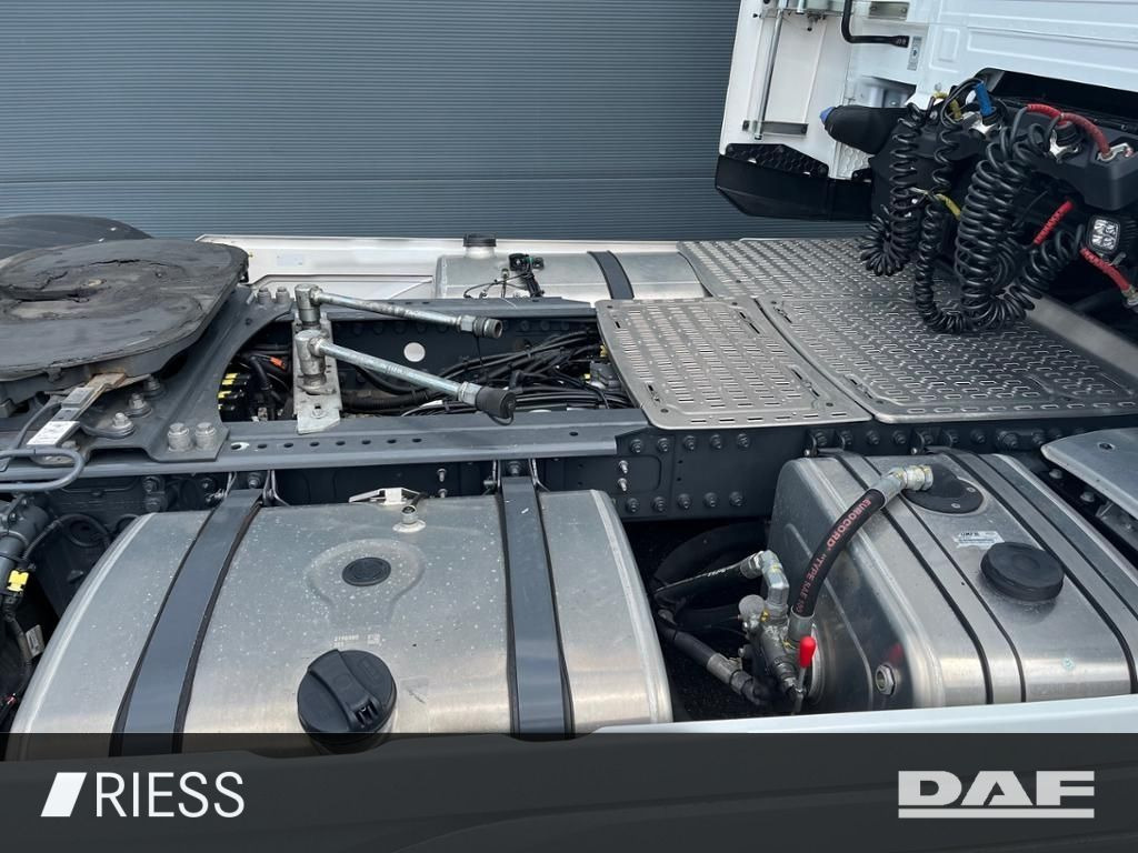 DAF XG+ 530 FT Alcoa Leder Intarder Standklima Hydra DAF XG+ 530 FT Alcoa Leder Intarder Standklima Hydra - Dragbil: bild 4 DAF XG+ 530 FT Alcoa Leder Intarder Standklima Hydra DAF XG+ 530 FT Alcoa Leder Intarder Standklima Hydra - Dragbil: bild 4