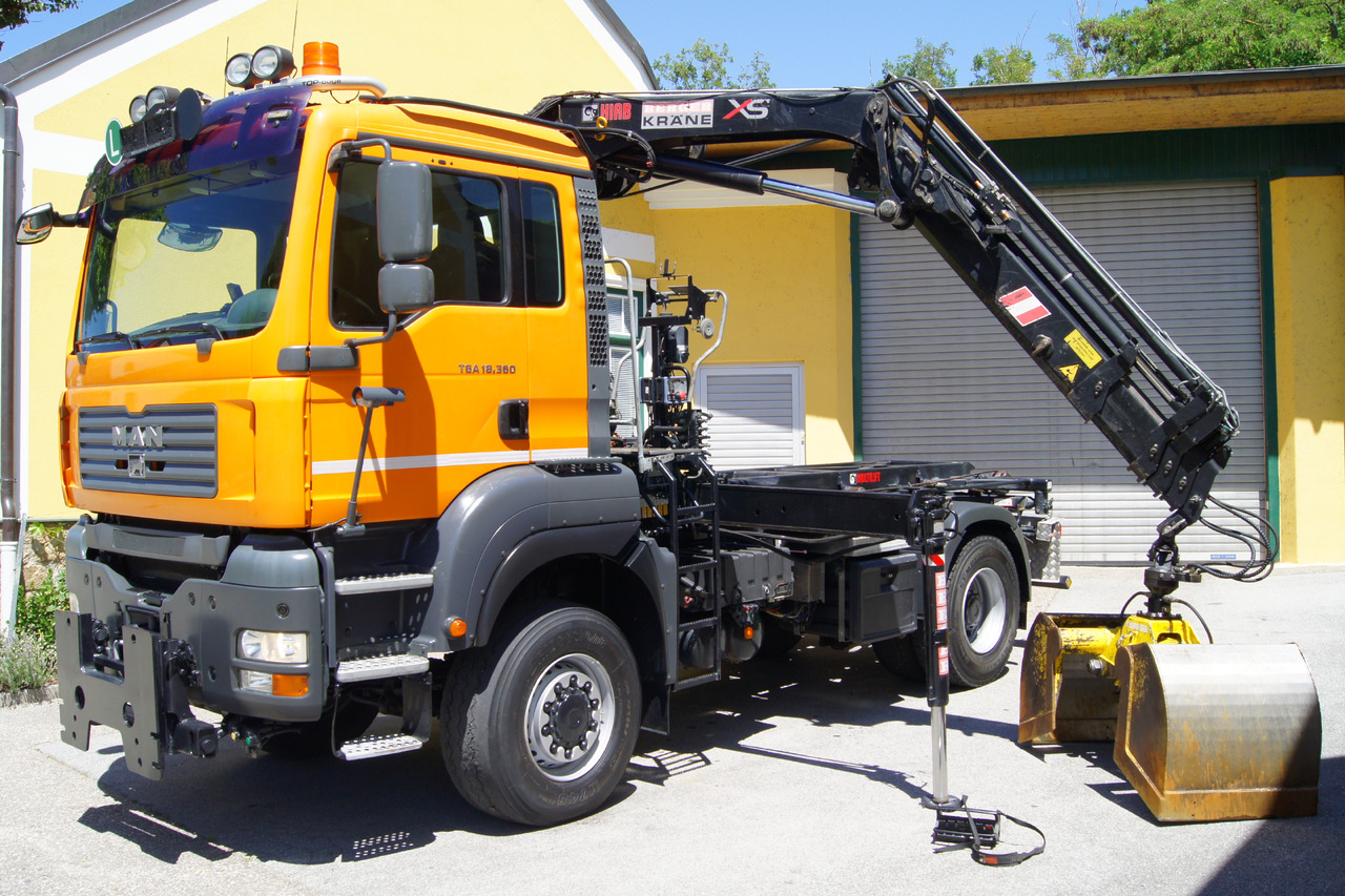MAN TGA 18.360 BL 4x4/Euro4/TÜV/HIAB 111 korbfähig/MULTILIFT/Winterdienst - Lastbil med kabelsystem, Kranbil: bild 2 MAN TGA 18.360 BL 4x4/Euro4/TÜV/HIAB 111 korbfähig/MULTILIFT/Winterdienst - Lastbil med kabelsystem, Kranbil: bild 2