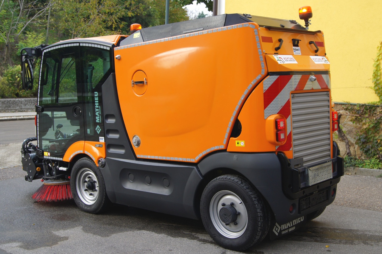 MATHIEU Azura Flex MC210 3-rd brush / EURO 6 / TÜV - Sopmaskin: bild 5 MATHIEU Azura Flex MC210 3-rd brush / EURO 6 / TÜV - Sopmaskin: bild 5