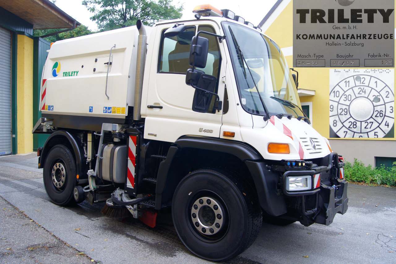 UNIMOG Unimog U400 + TRILETY Kehrmaschine/TÜV/EUR4/Leistungshydraulik - Sopmaskin: bild 2 UNIMOG Unimog U400 + TRILETY Kehrmaschine/TÜV/EUR4/Leistungshydraulik - Sopmaskin: bild 2