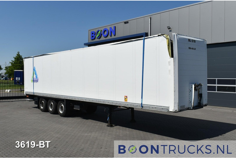 Schmitz Cargobull SCB*S3B | DAMAGED / SCHADE * TAIL LIFT (WORKING) * DISC BRAKES - Skåp semitrailer: bild 4 Schmitz Cargobull SCB*S3B | DAMAGED / SCHADE * TAIL LIFT (WORKING) * DISC BRAKES - Skåp semitrailer: bild 4