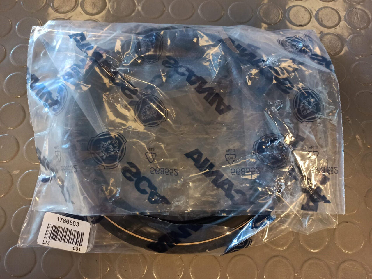 SCANIA CRANKSHAFT SEAL - 1786563 - Vevaxel för Lastbil: bild 1 SCANIA CRANKSHAFT SEAL - 1786563 - Vevaxel för Lastbil: bild 1