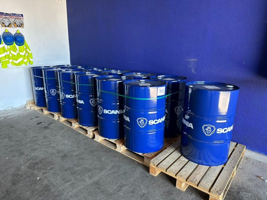 SCANIA ENGINE OIL LDF3 208LT - 2021363 - Motorolja och bilvårdsprodukter: bild 1 SCANIA ENGINE OIL LDF3 208LT - 2021363 - Motorolja och bilvårdsprodukter: bild 1