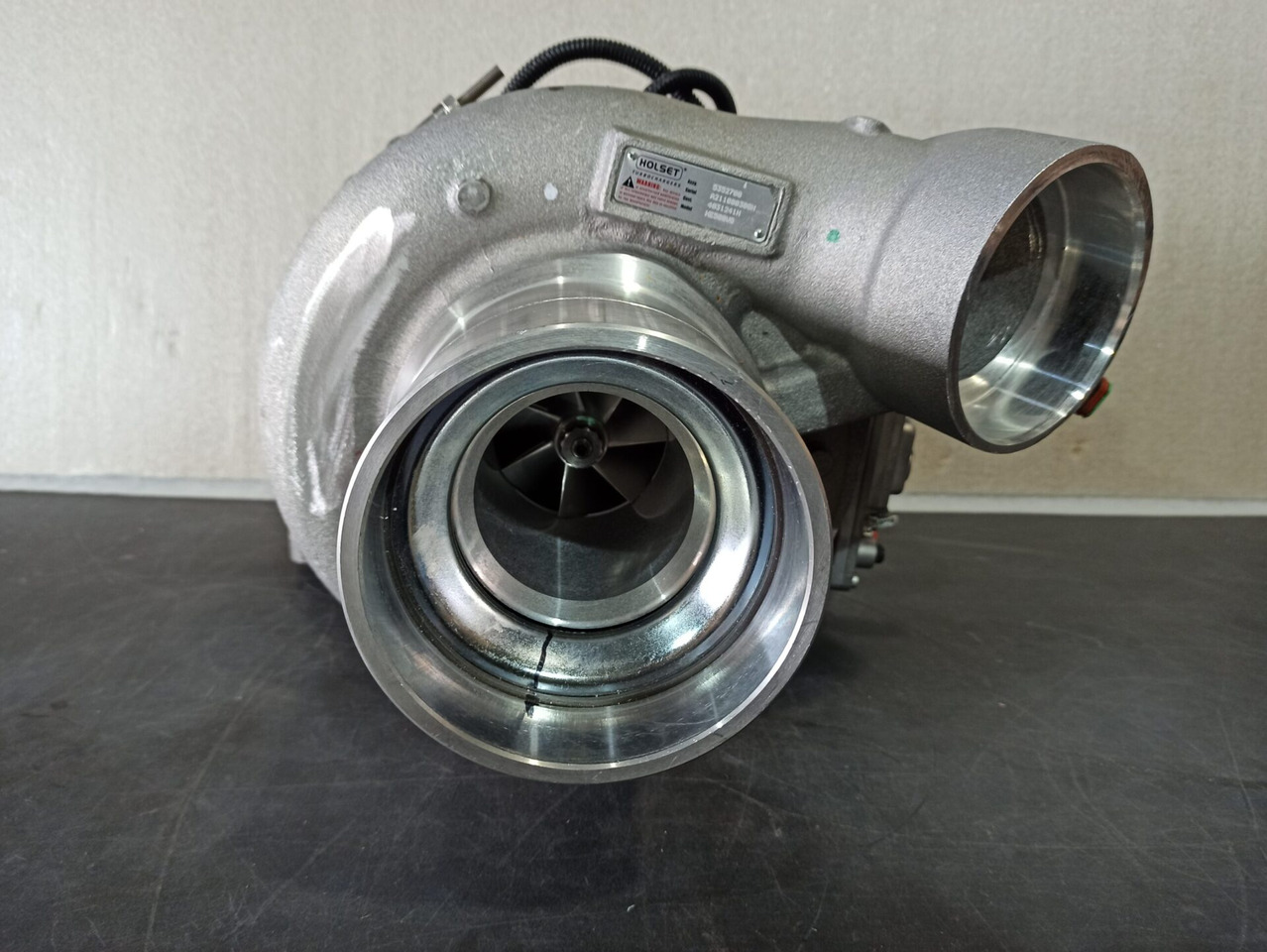 SCANIA TURBOCHARGER - 5352708 - Turbo för Lastbil: bild 1 SCANIA TURBOCHARGER - 5352708 - Turbo för Lastbil: bild 1