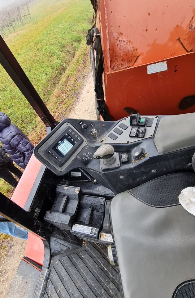 DITCH WITCH RT125 - Kedjegrävare: bild 5 DITCH WITCH RT125 - Kedjegrävare: bild 5