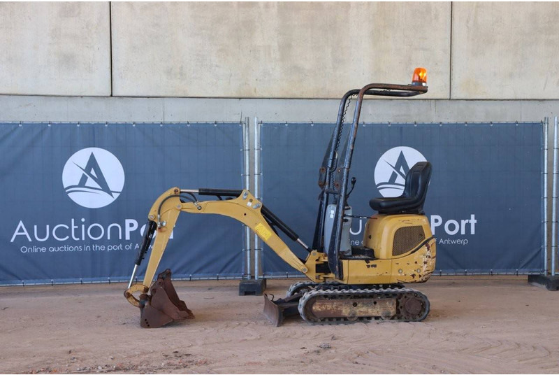 Caterpillar 300.9D - Minigrävmaskin: bild 1 Caterpillar 300.9D - Minigrävmaskin: bild 1