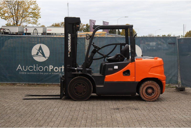 Doosan - Dieseltruck: bild 2 Doosan - Dieseltruck: bild 2