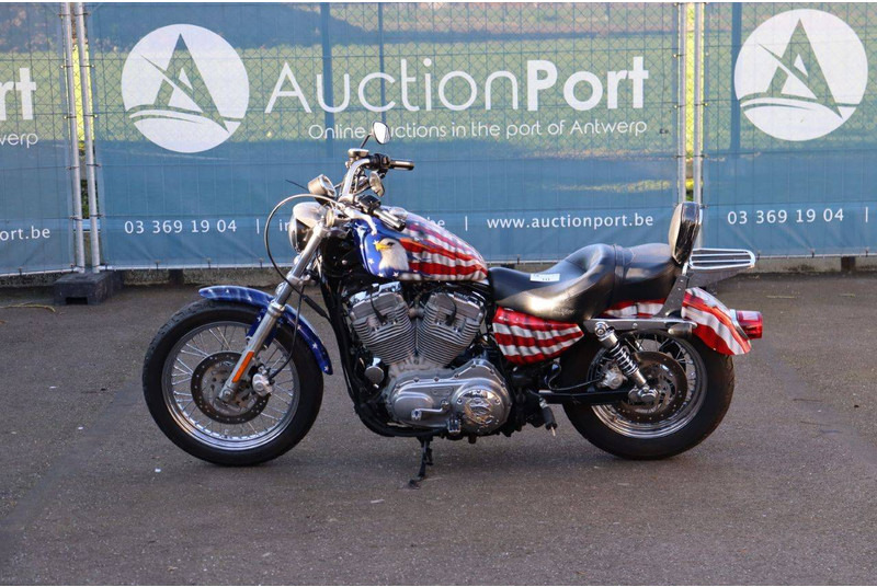 Harley-Davidson Sporster XL 883 - Motorcykel: bild 2 Harley-Davidson Sporster XL 883 - Motorcykel: bild 2