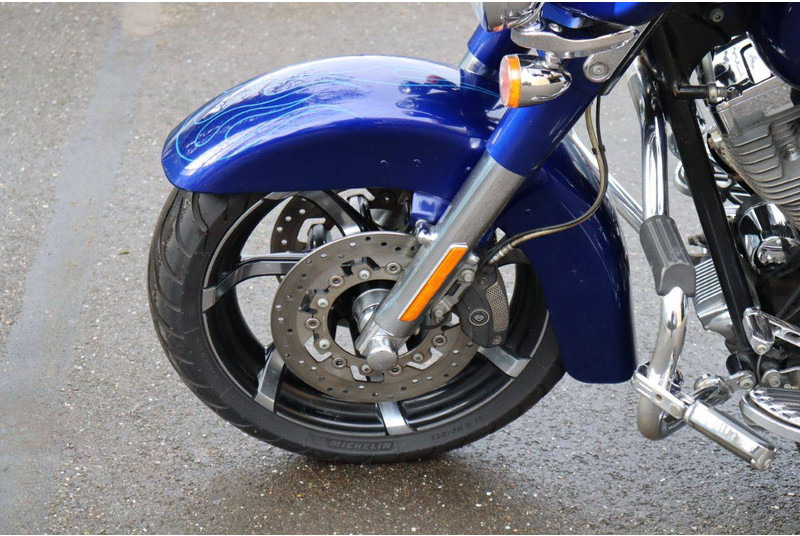 Motorcykel Harley-Davidson Street Glide C.V.O.: bild 13