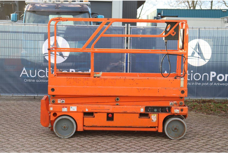 Haulotte Compact 8 - Saxlift: bild 2 Haulotte Compact 8 - Saxlift: bild 2