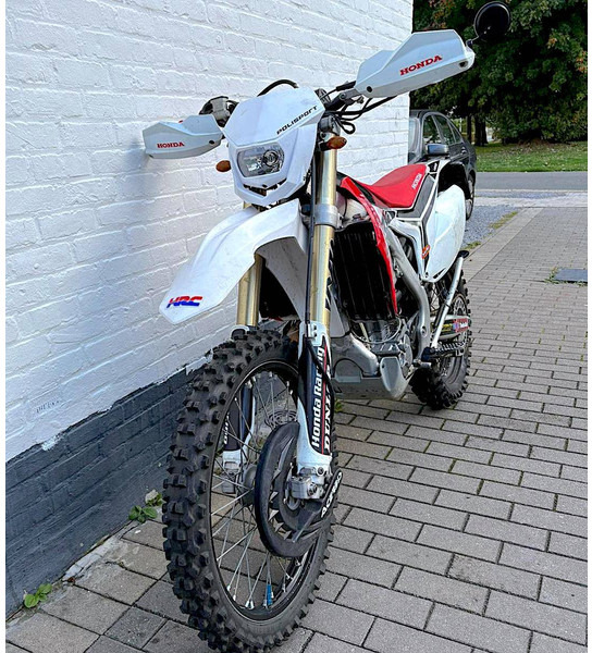 Honda CRF 500 R - Motorcykel: bild 1 Honda CRF 500 R - Motorcykel: bild 1