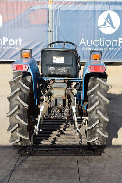 Iseki TU1700 - Traktor: bild 5 Iseki TU1700 - Traktor: bild 5