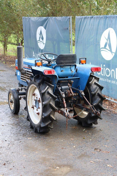 Iseki TU1900 - Traktor: bild 4 Iseki TU1900 - Traktor: bild 4