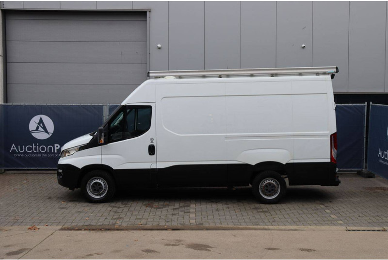 Iveco Daily 35S17 - Skåpbil: bild 2 Iveco Daily 35S17 - Skåpbil: bild 2