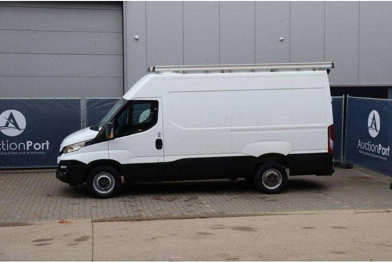 Iveco Daily 35S17 - Skåpbil: bild 1 Iveco Daily 35S17 - Skåpbil: bild 1