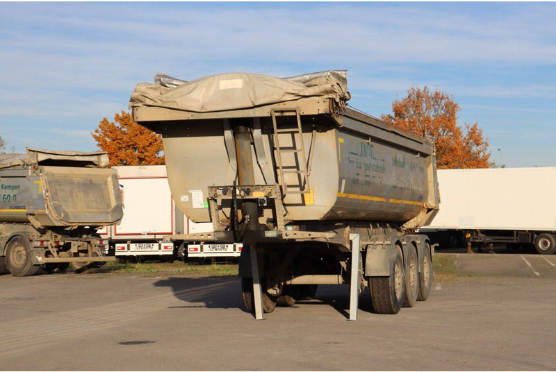 Knott GmbH - Tippbil semitrailer: bild 1 Knott GmbH - Tippbil semitrailer: bild 1