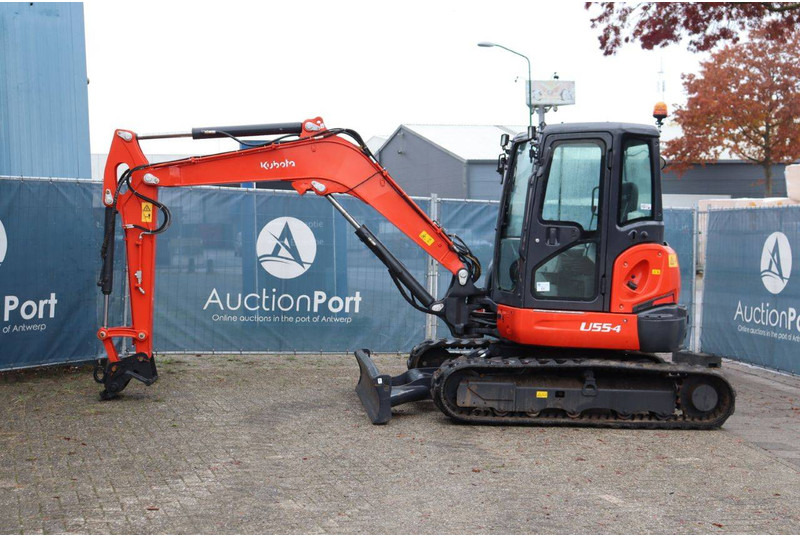 Kubota U55-4 - Bandgrävare: bild 1 Kubota U55-4 - Bandgrävare: bild 1