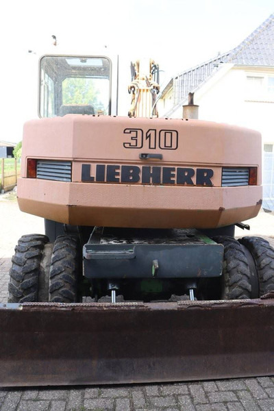Liebherr A 310 - Grävmaskin på däck: bild 5 Liebherr A 310 - Grävmaskin på däck: bild 5