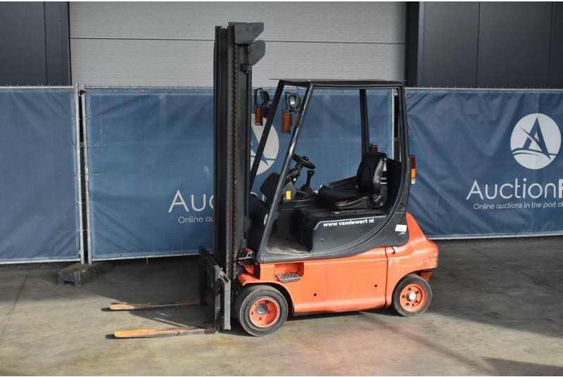 Linde E20P - Eltruck: bild 1 Linde E20P - Eltruck: bild 1