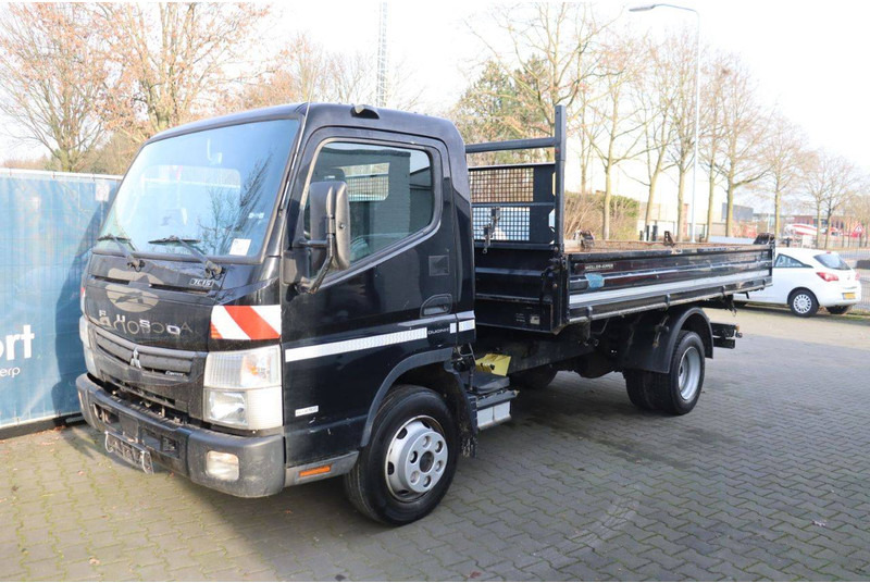 Mitsubishi Fuso - Flakbil: bild 1 Mitsubishi Fuso - Flakbil: bild 1