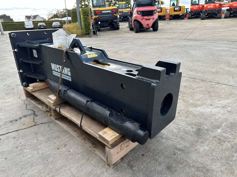 Mustang HM 1002 - Hydraulisk hammare: bild 3 Mustang HM 1002 - Hydraulisk hammare: bild 3