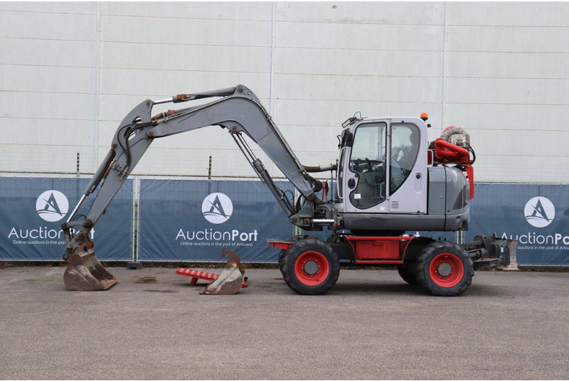 Neuson 9503 WD - Grävmaskin på däck: bild 2 Neuson 9503 WD - Grävmaskin på däck: bild 2