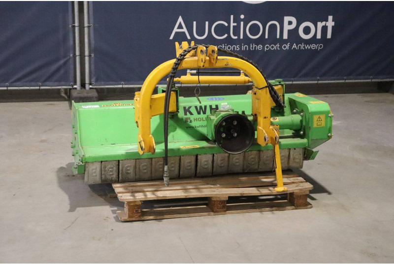 New Holland FRUTTO-07 140 - Gräsklippare: bild 1 New Holland FRUTTO-07 140 - Gräsklippare: bild 1