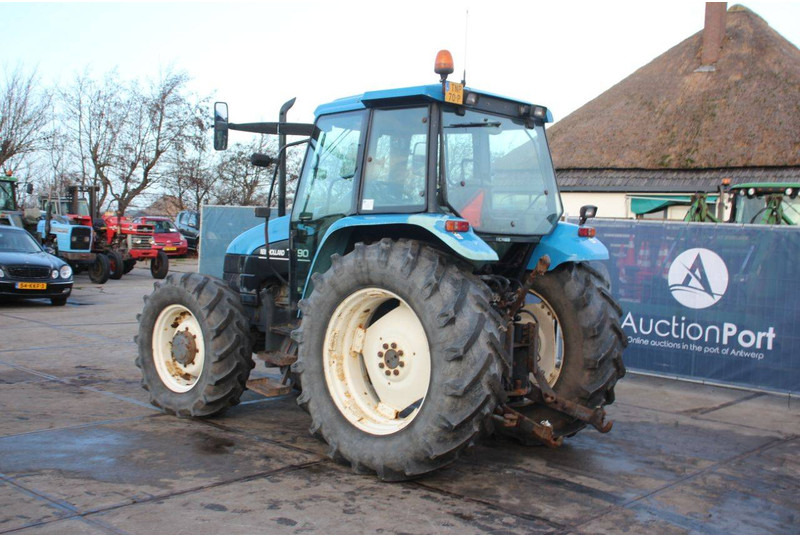 New Holland TS90 - Traktor: bild 3 New Holland TS90 - Traktor: bild 3