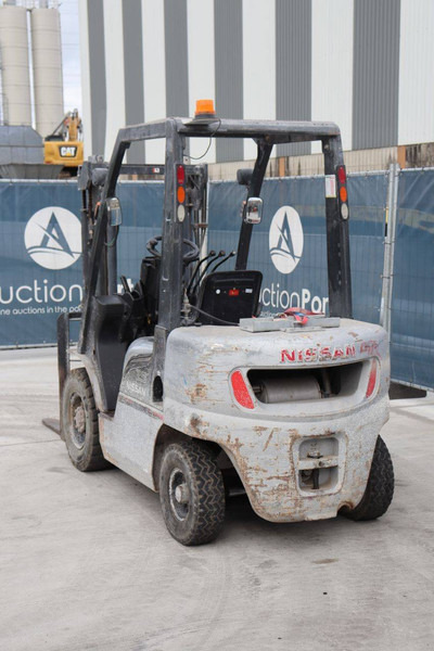 Nissan PL02 - Gasoltruck: bild 4 Nissan PL02 - Gasoltruck: bild 4