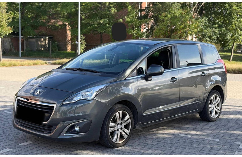 Peugeot 5008 (I - phase 2) 2.0 HDi - Sedan: bild 1 Peugeot 5008 (I - phase 2) 2.0 HDi - Sedan: bild 1