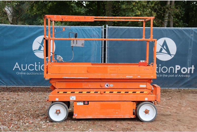 Skyjack SJ3220 - Saxlift: bild 2 Skyjack SJ3220 - Saxlift: bild 2