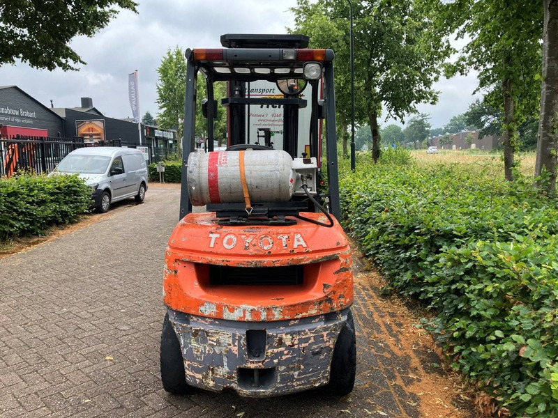 Toyota 02-7FGF30 - Gasoltruck: bild 4 Toyota 02-7FGF30 - Gasoltruck: bild 4