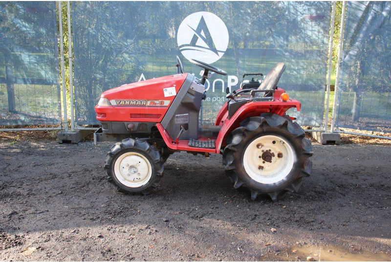 Yanmar KE-3 - Traktor: bild 2 Yanmar KE-3 - Traktor: bild 2