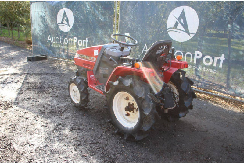 Yanmar KE-3 - Traktor: bild 3 Yanmar KE-3 - Traktor: bild 3