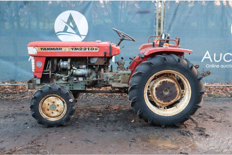 Yanmar YM2210d - Traktor: bild 2 Yanmar YM2210d - Traktor: bild 2