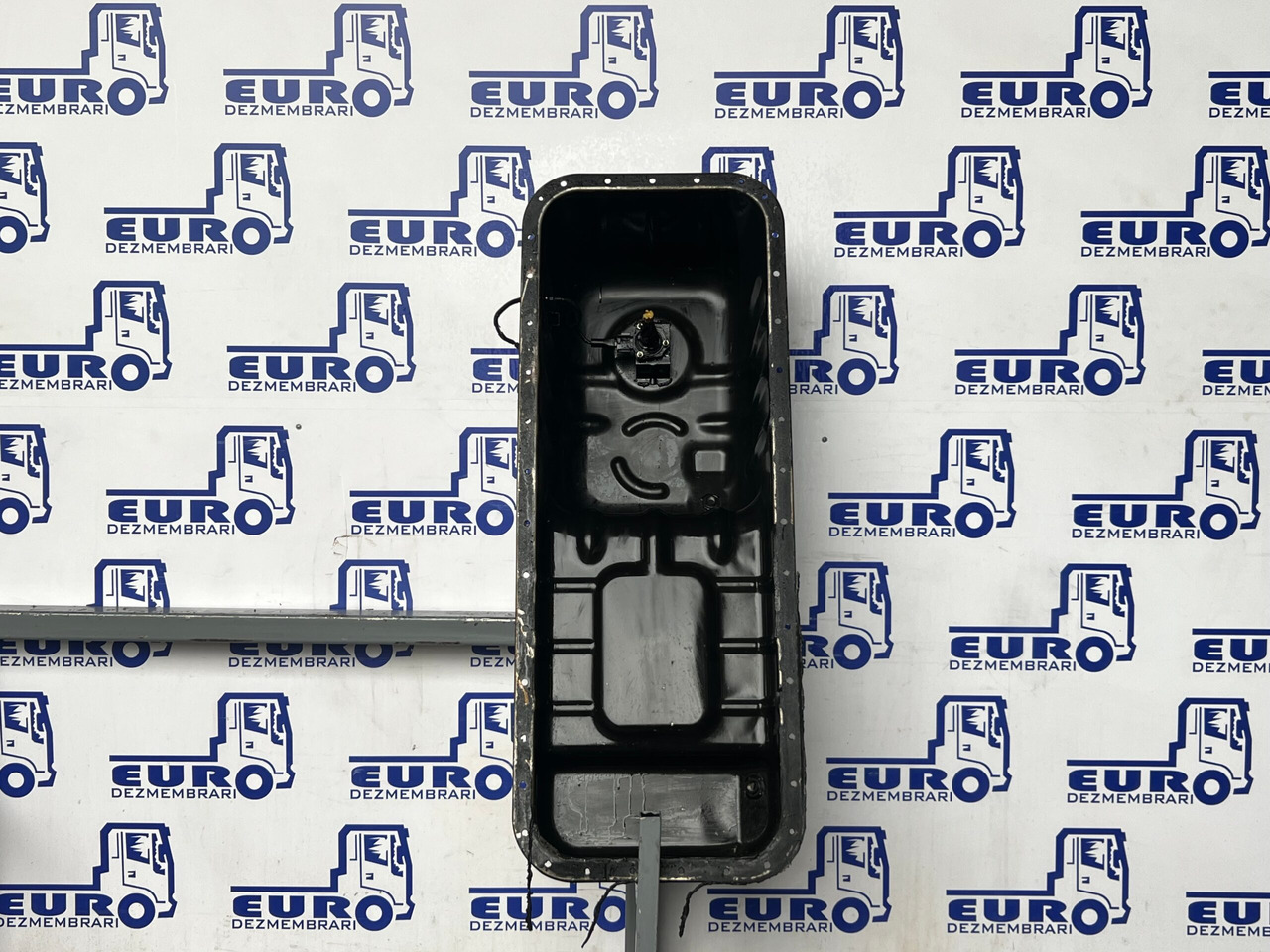 BAIE ULEI FORD CARGO F-MAX FHR6 GC466675CA - Oljetråg för Lastbil: bild 2 BAIE ULEI FORD CARGO F-MAX FHR6 GC466675CA - Oljetråg för Lastbil: bild 2